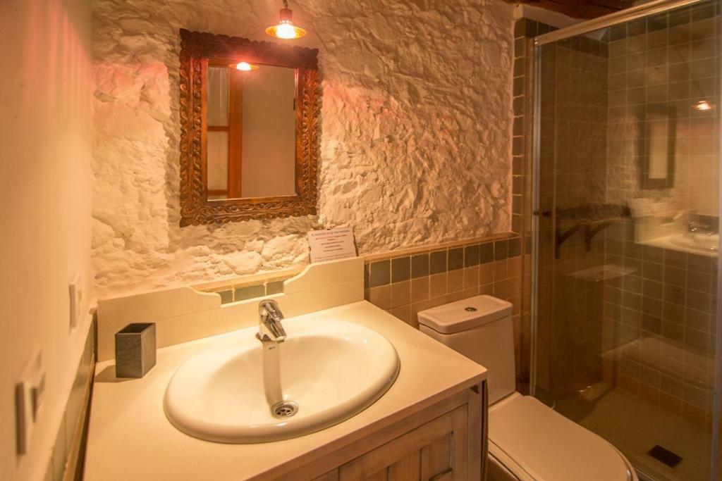Casa Con Encanto En * Alajar