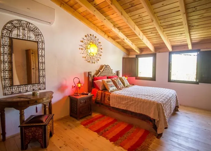 Casa Con Encanto En Alajar